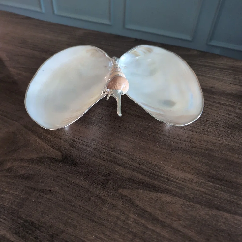 Large Vintage Mother of Pearl Clam Shell Trinket Dish Feet Manila Nautical Decor